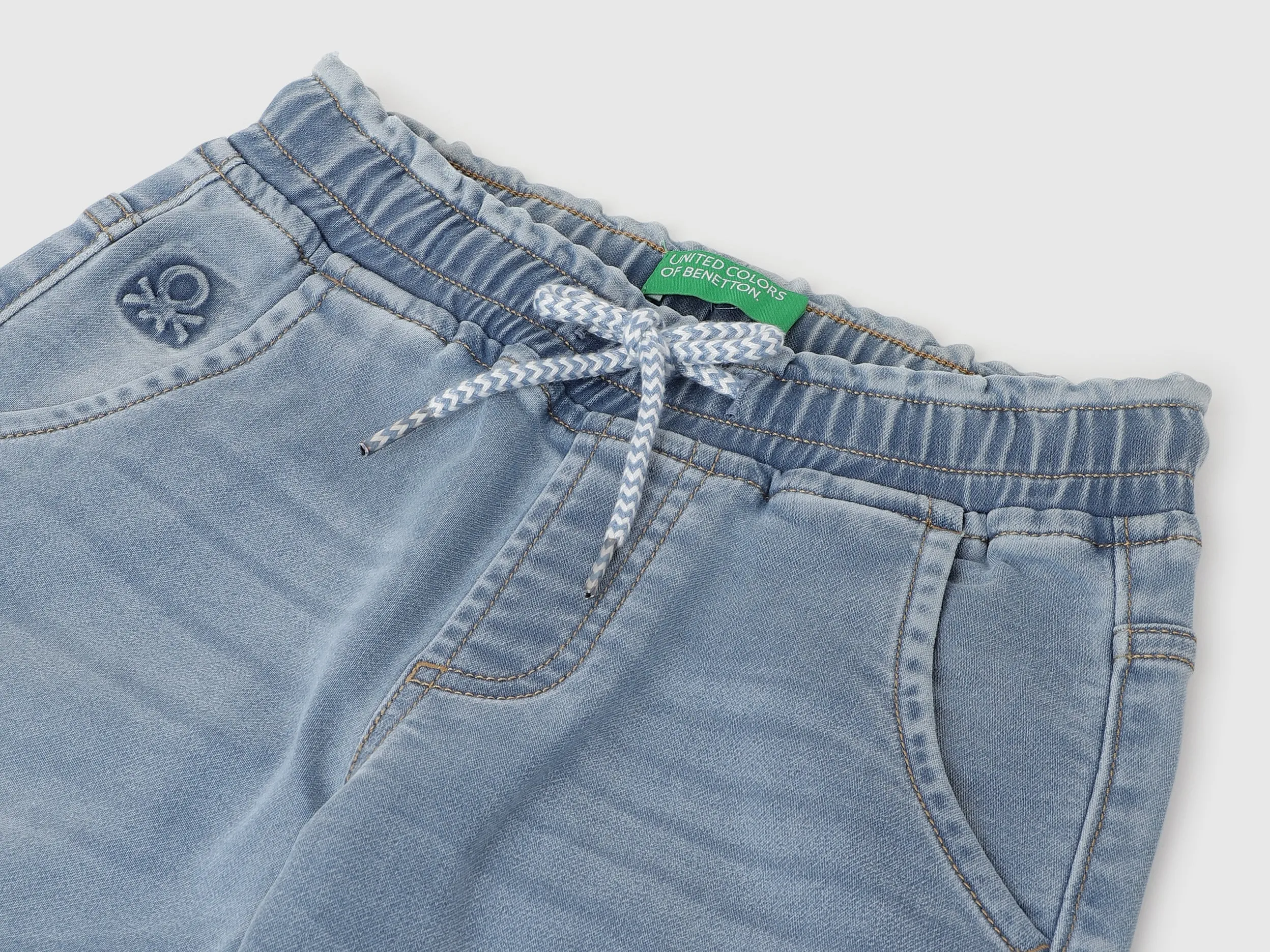 Washed Jogger Fit Jeans
