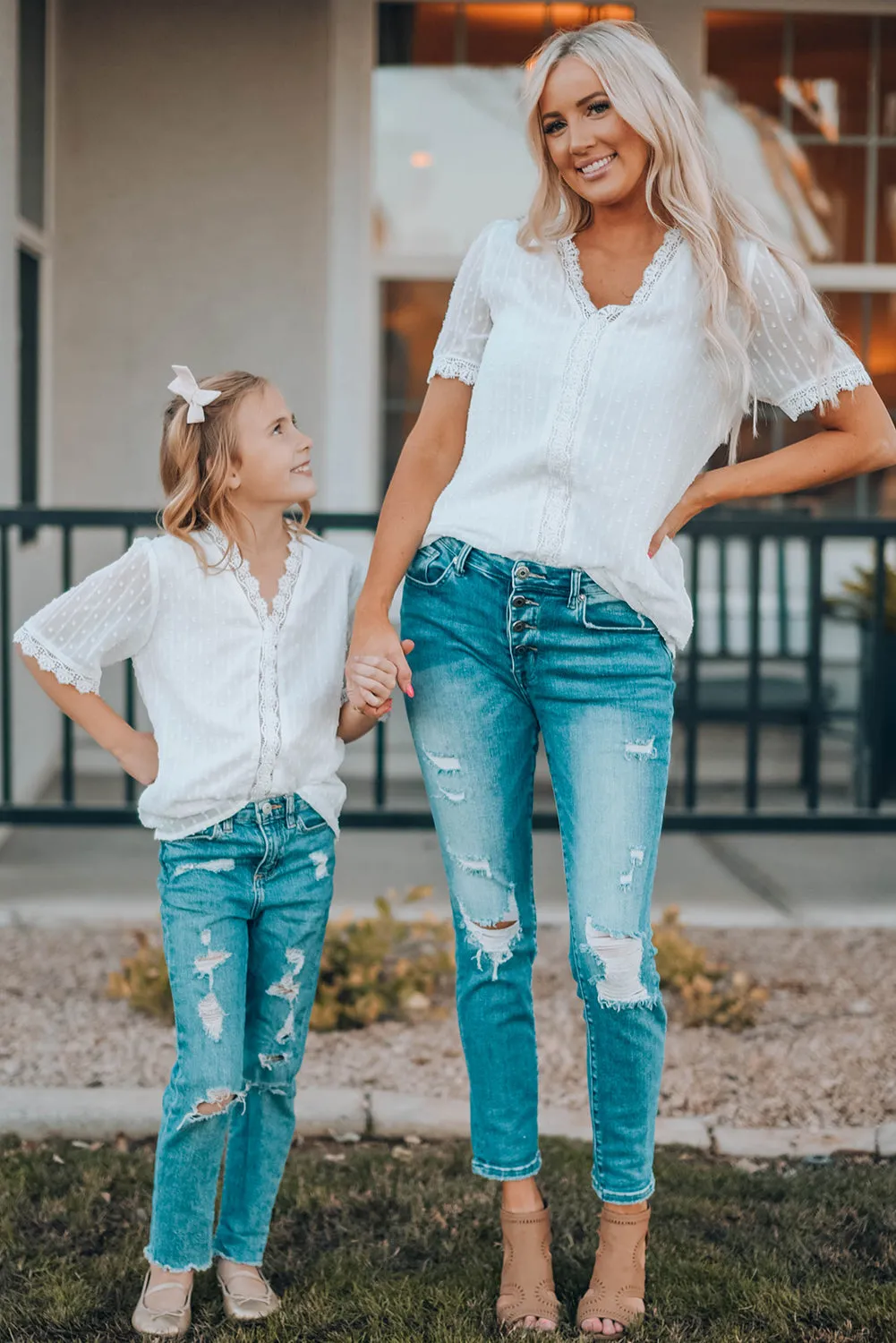 White Lace Splicing V-Neck Swiss Dot Short Sleeve Top
