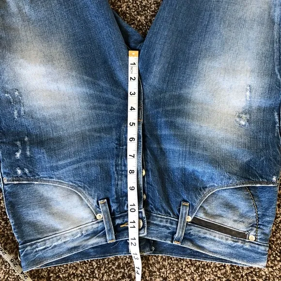 Women’s Levi’s engineered denim 30 x 29