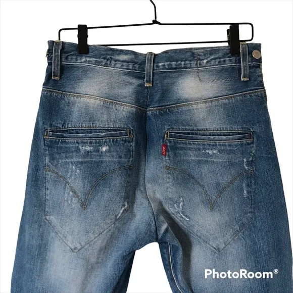 Women’s Levi’s engineered denim 30 x 29
