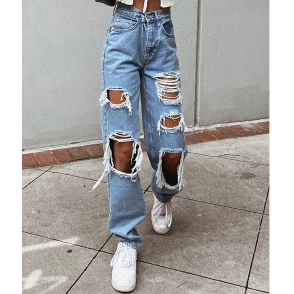 Womens Ripped Loose Fit Jeans